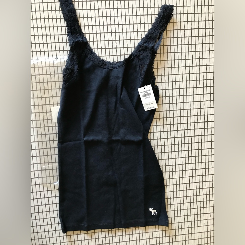 Abercrombie lace tank Navy NWT